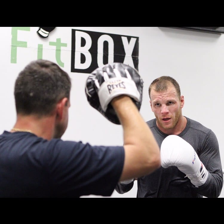 Train like the Best with the Best . . To find out more on how to schedule a free session contact us at Call/text (781)727-9503 or www.fitboxdedham.com
.